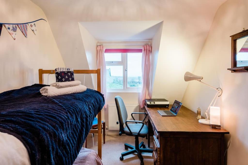 Spacious Home, Minutes Fom The Beach, Free Parking, Large Garden Area, Pets Welcome! Whitstable Luaran gambar